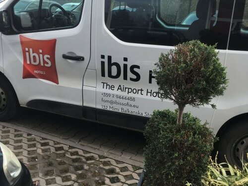 Внешний вид отеля Ibis София Аэропорт в Софии, фото 4