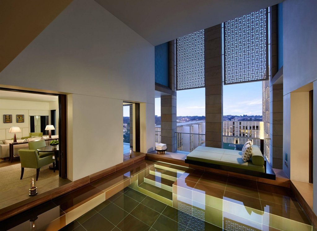 Фото The Lodhi Hotel