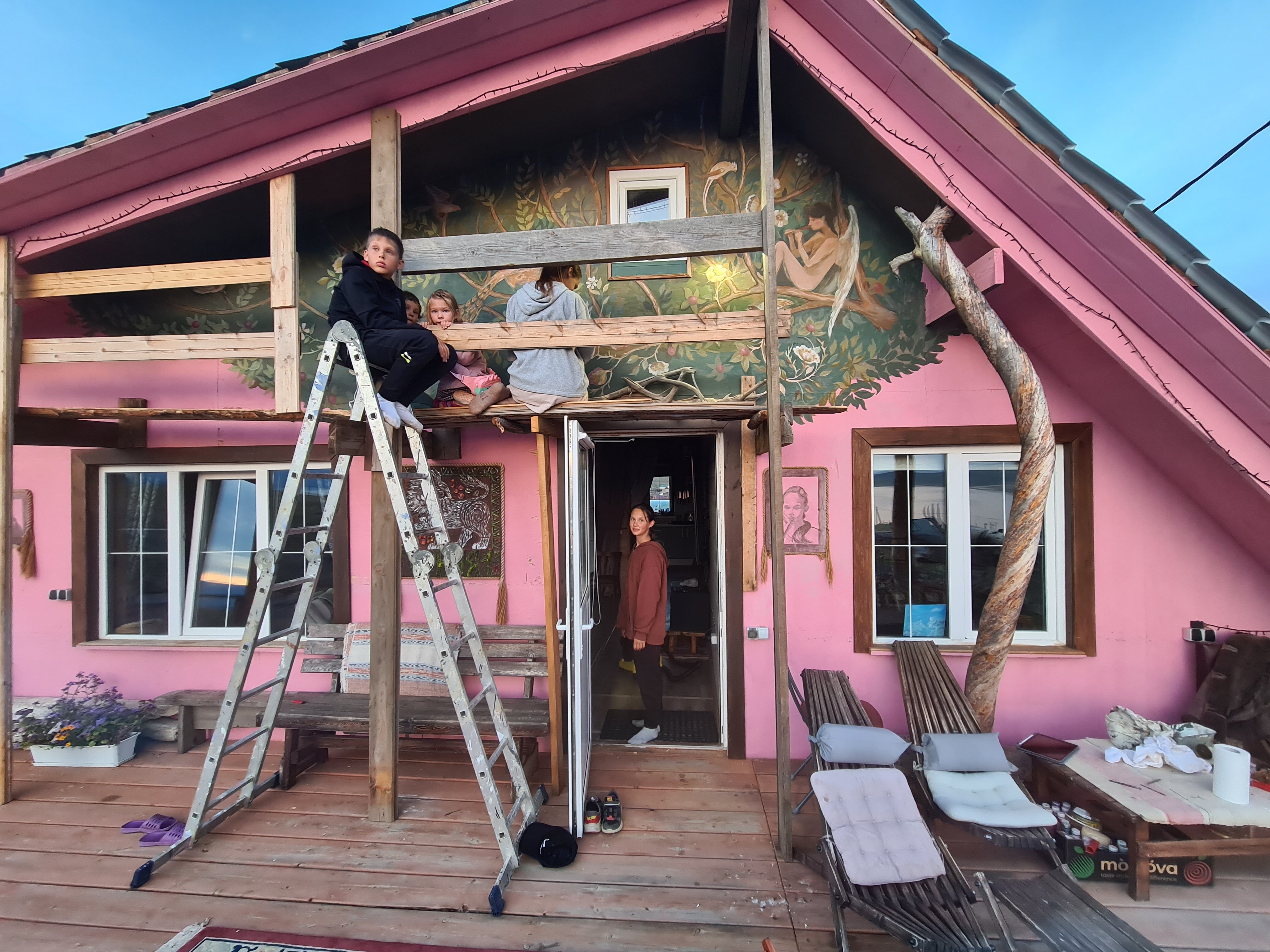 Фото Филоксения