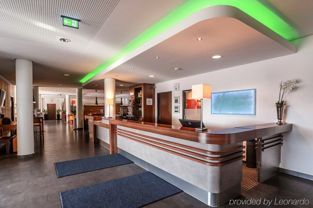 Фото Holiday Inn Express Bremen Airport, an Ihg Hotel