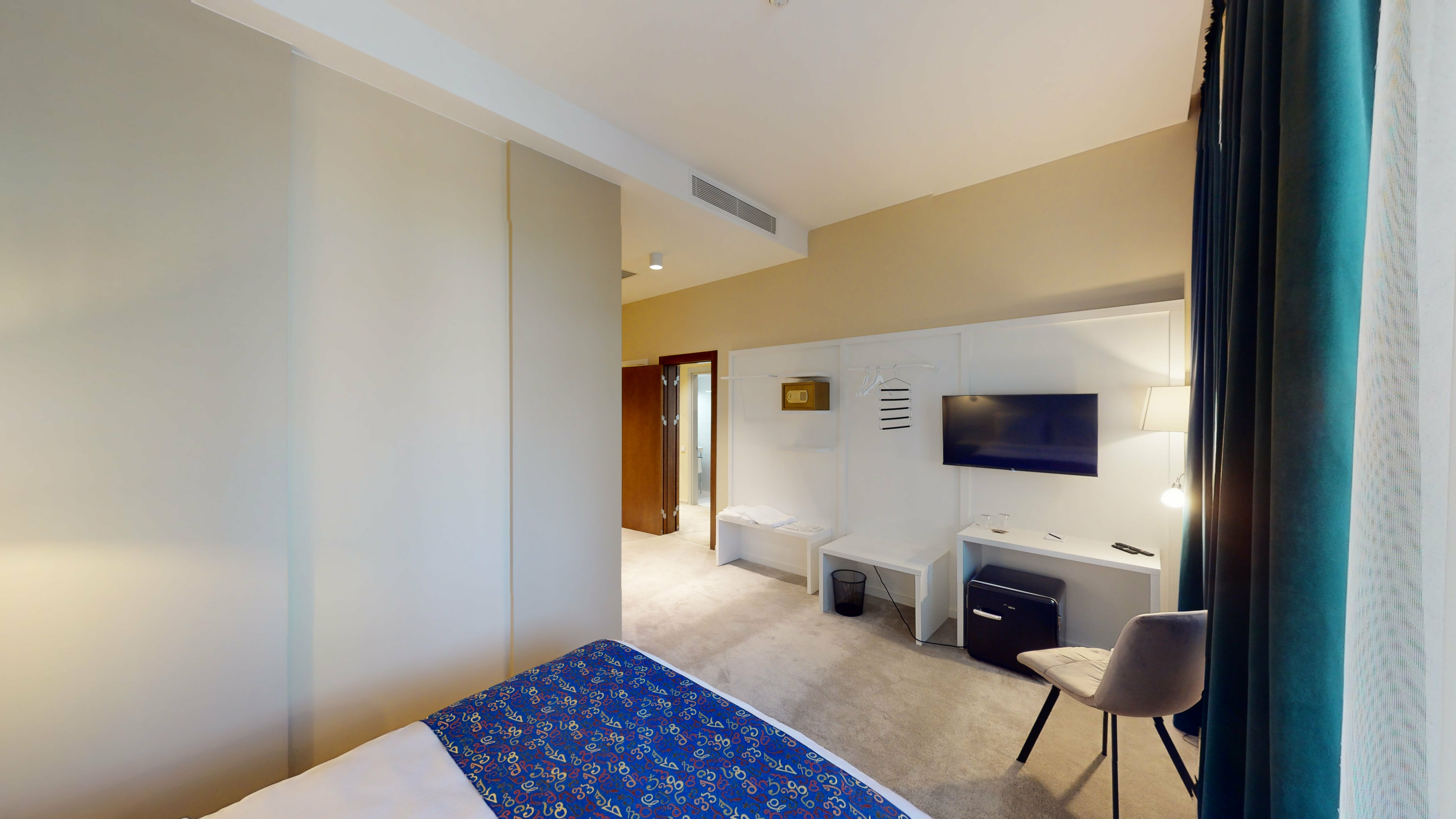 Фото Epigraph Town Hotel