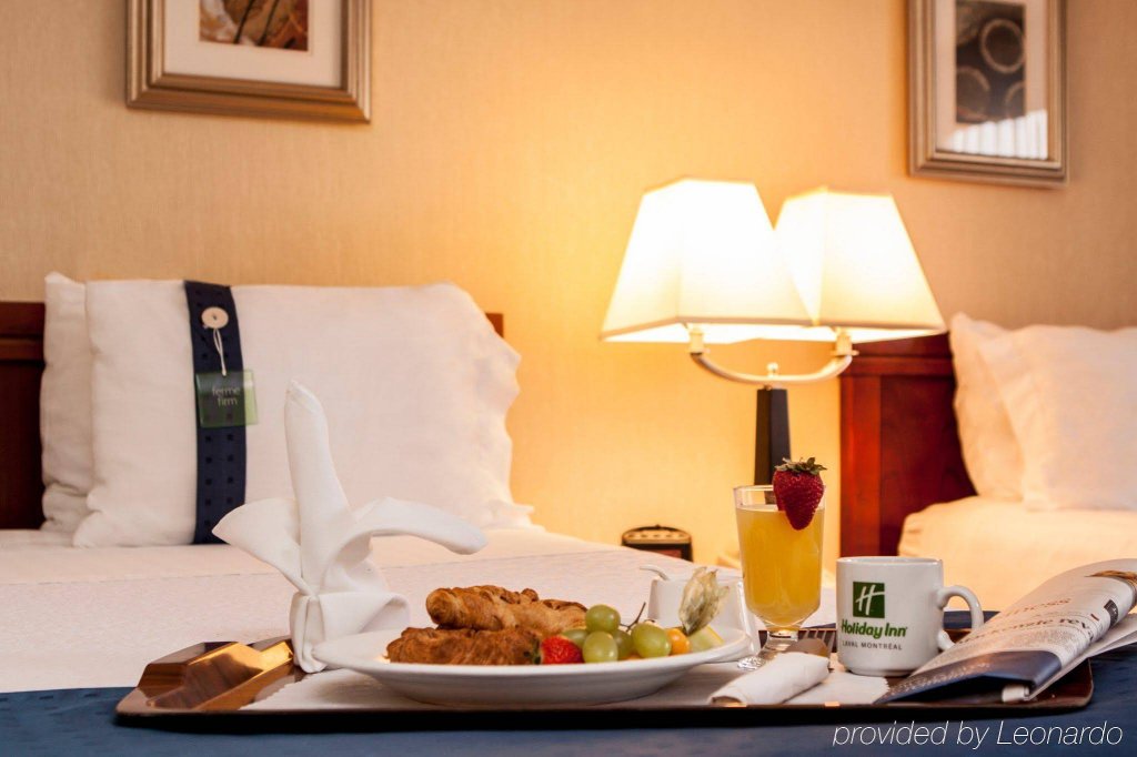 Фото Holiday Inn Laval Montreal