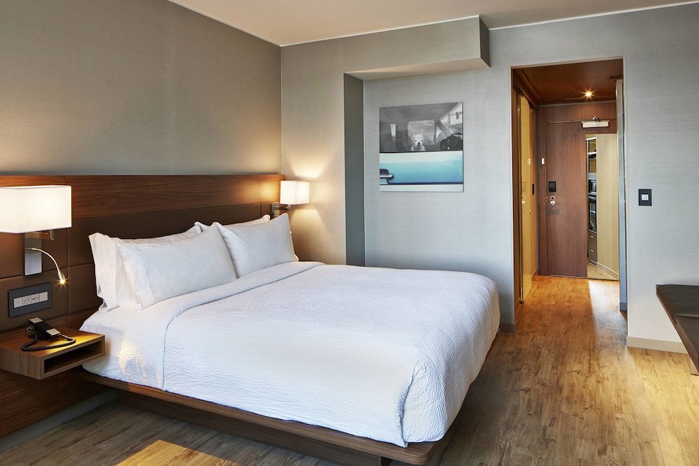 Фото Ac Hotel by Marriott Portland Downtown