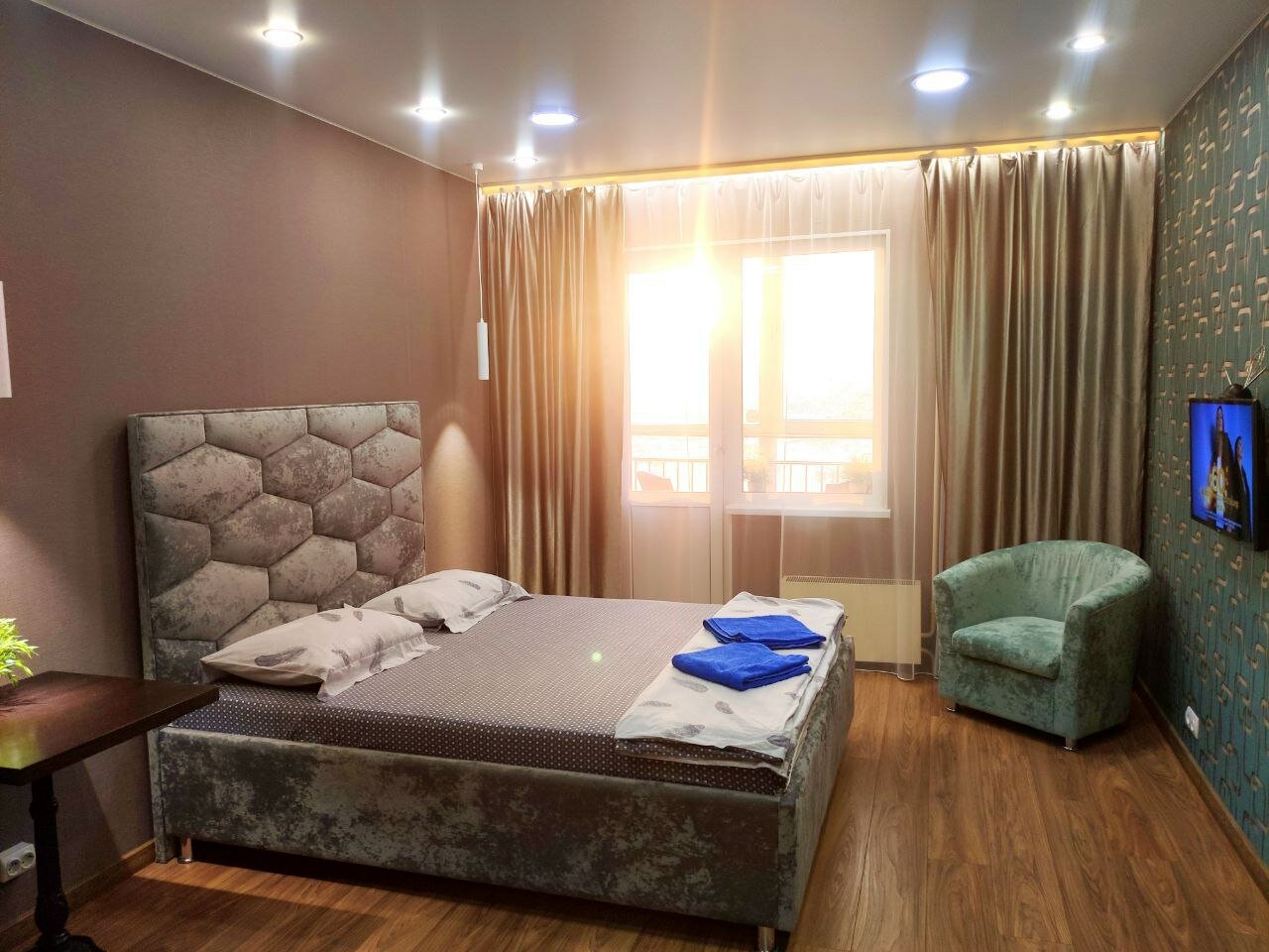 Фото отеля 1