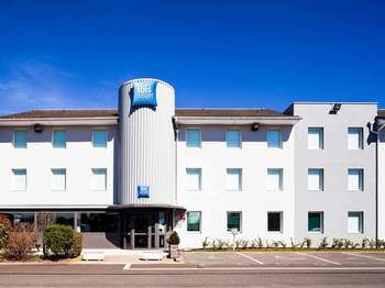 Фото Ibis budget Clermont-Ferrand Nord Riom