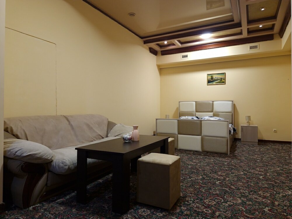 Фото Star Zvartnots Yerevan Airport