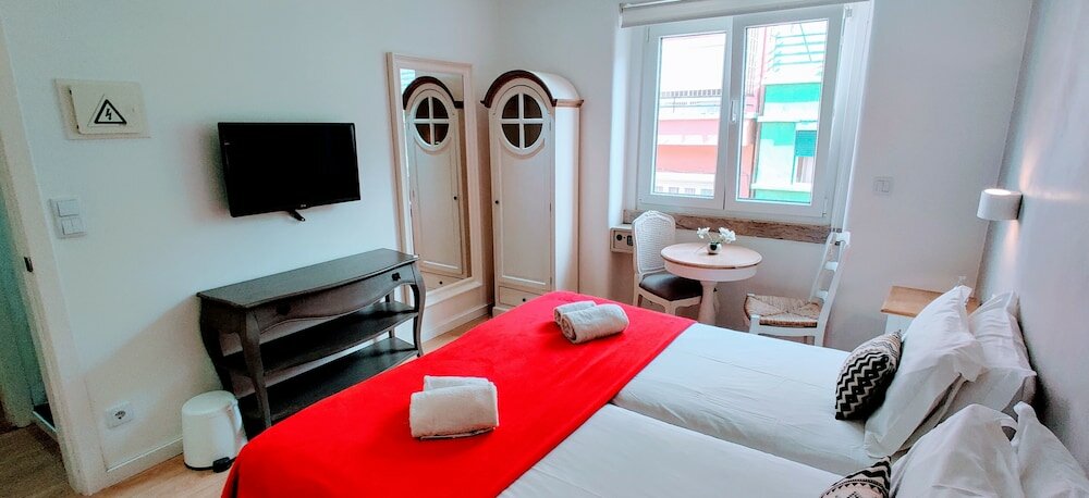 Фото Lisbon Terrace Suites for Large Groups