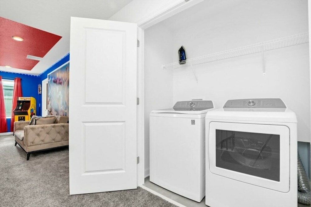 Фото Jurassic Water View @storey Lake by Shine Villas! Sleeps up to 24! № 021