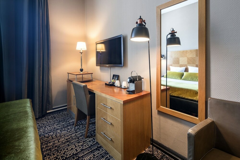 Фото The Alfred Hotel