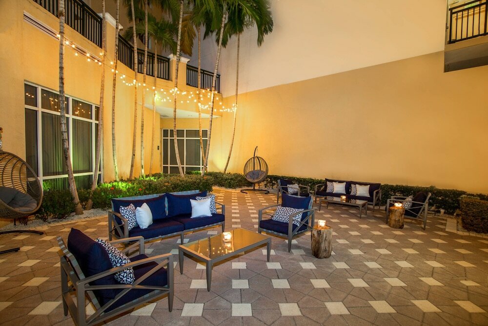 Фото Courtyard by Marriott Miami Dadeland