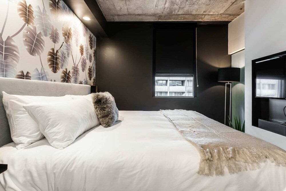 Фото Pierce Boutique Apartments