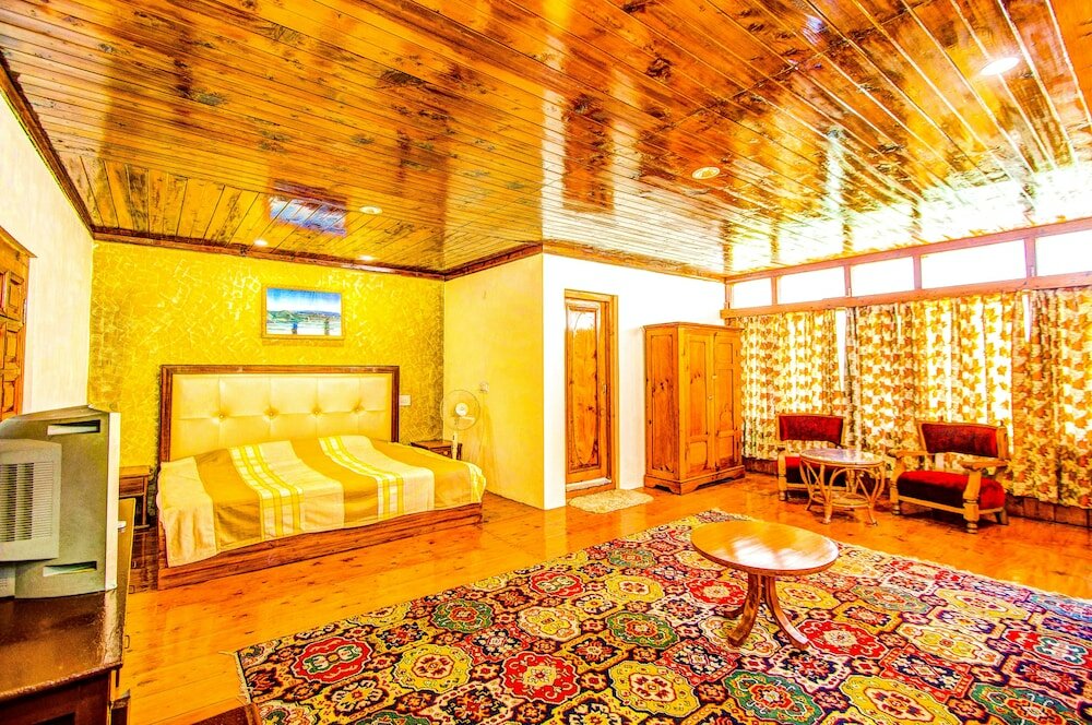 Фото Amã Stays & Trails Ramgarh Heritage Villa, Manali