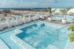 Гостиница The Reef 28 - Adults Only