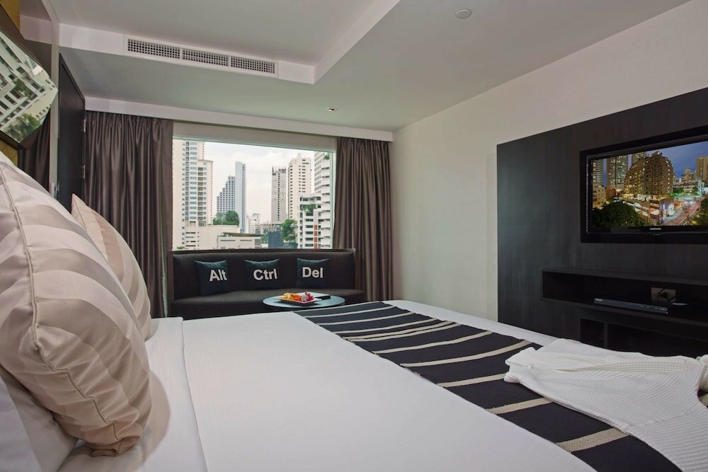 Фото Golden Tulip Mandison Suites