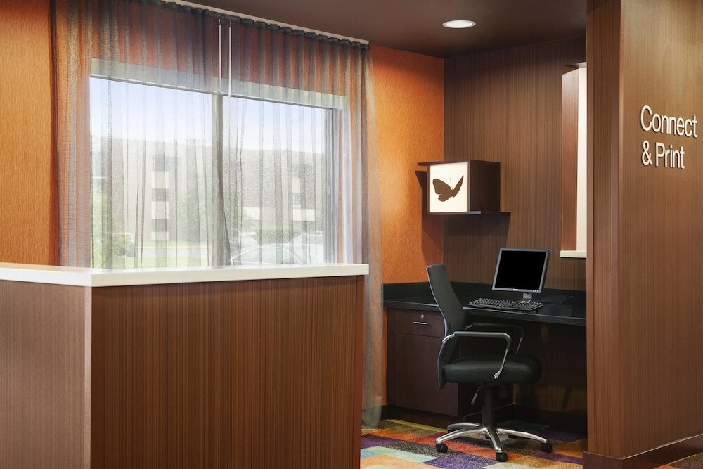 Фото Fairfield Inn & Suites Lansing West