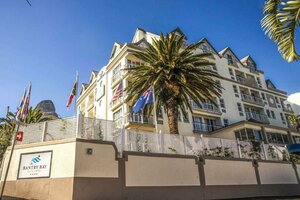 Гостиница Bantry Bay Suite Hotel