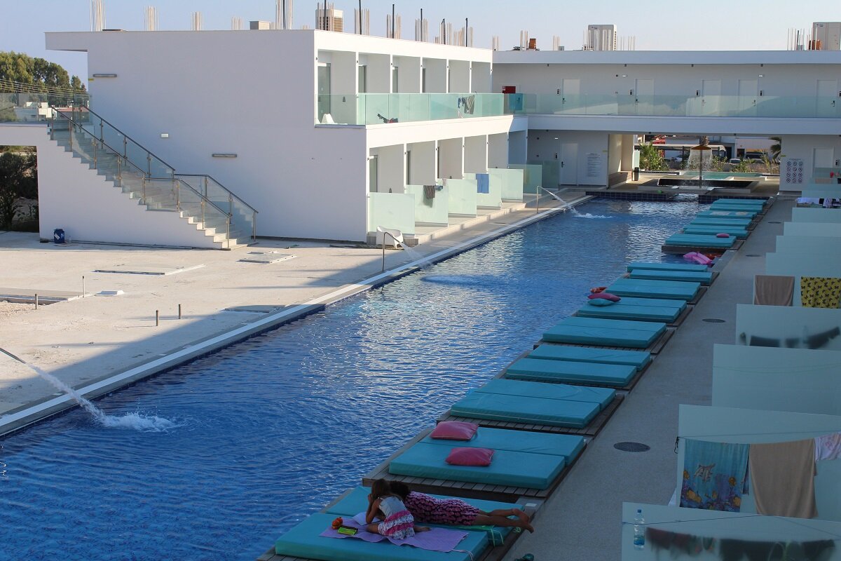 Фото Отель Fedrania Gardens