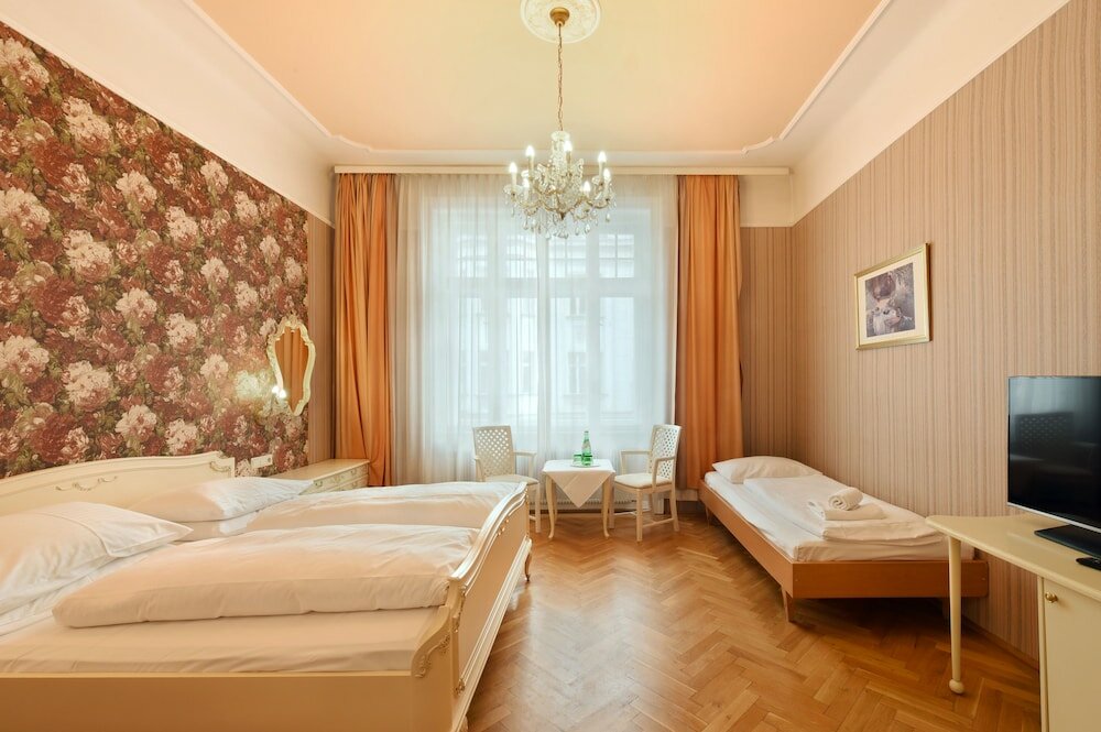 Фото Hotel Pension Baronesse