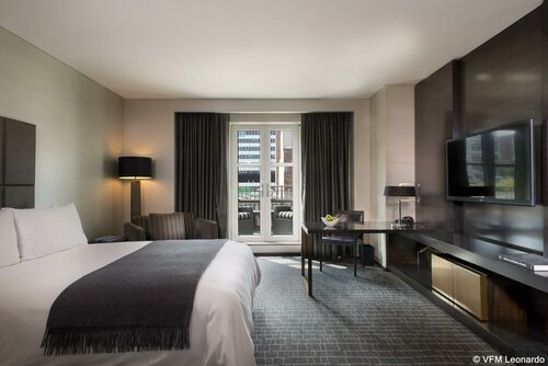 Гостиница The Hazelton Hotel Toronto в Торонто