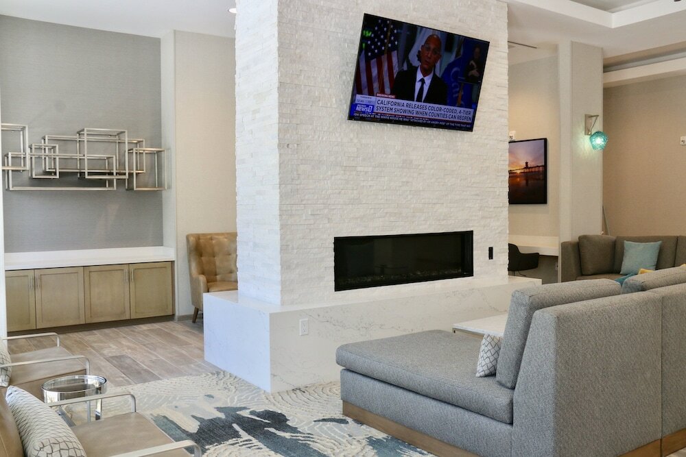 Фото Staybridge Suites Long Beach Airport, an Ihg Hotel