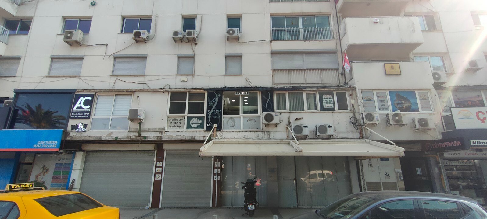 Barber Saloon önder koç