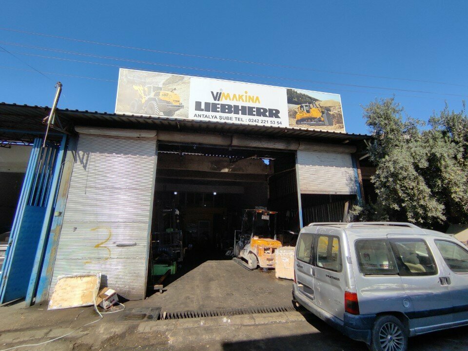 Construction equipment and machinery Liebherr, Antalya, photo