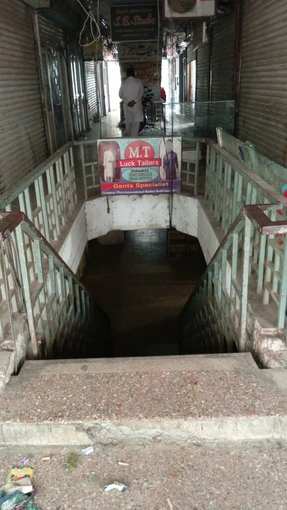 Clothing store Mt luck tailor, Lahore, photo