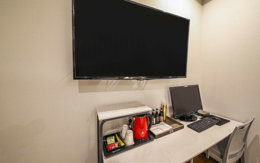 Фото Gupo Brown-Dot Hotel