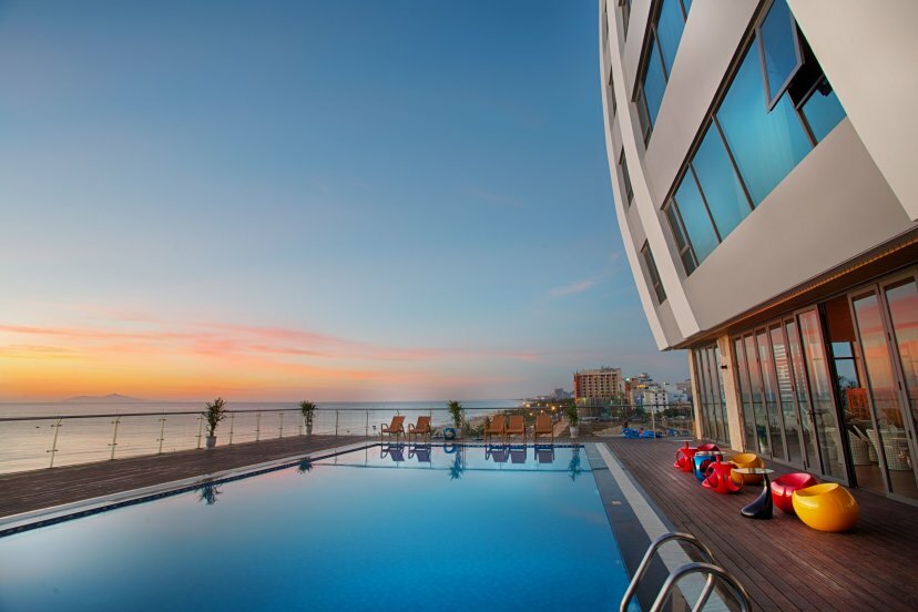 Фото Serene Beach Hotel Danang