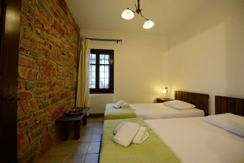 Фото Esperos Suites & Villas