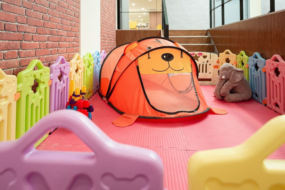 Фото Peach Hotel