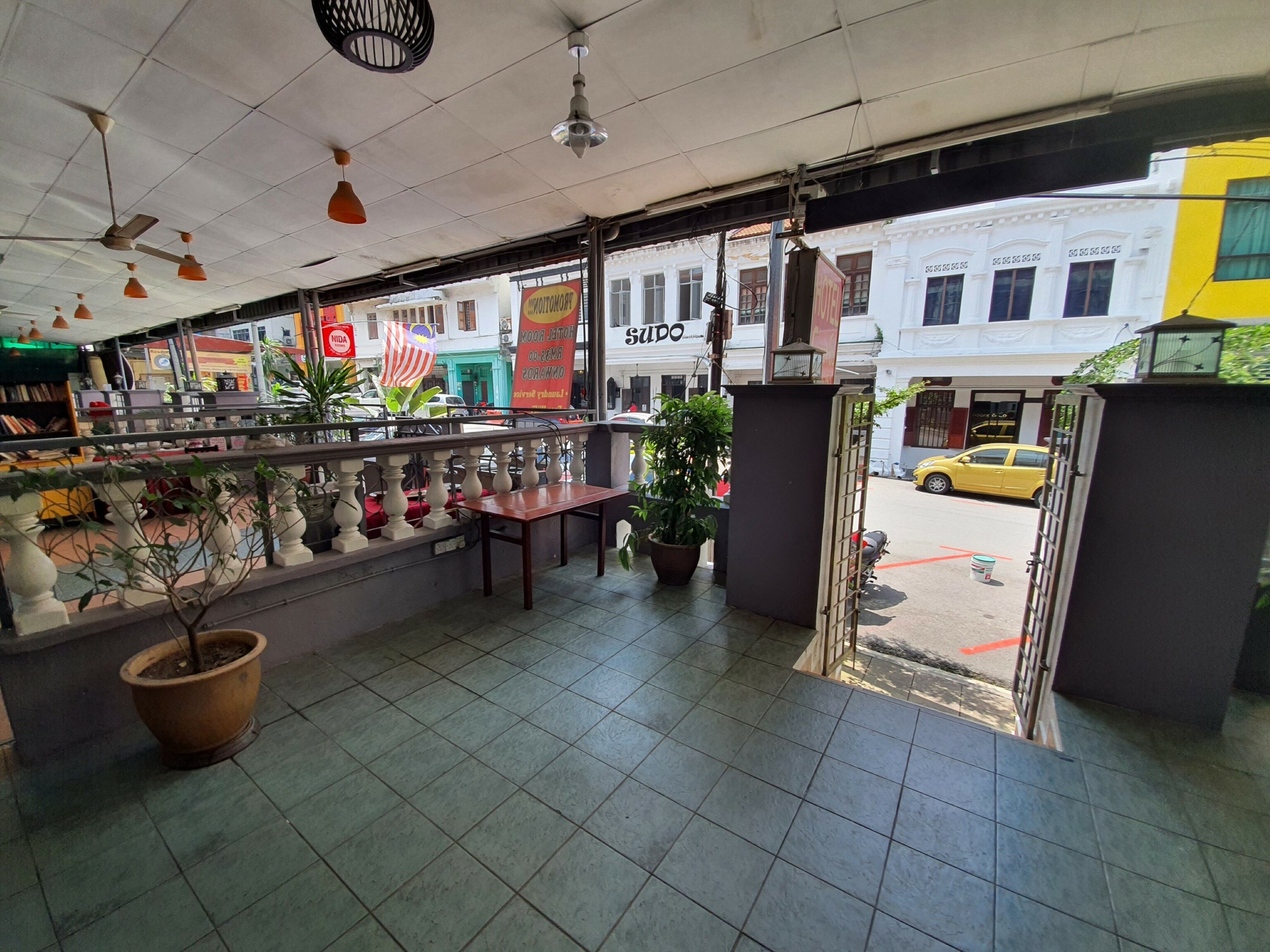 Фото Spot On 90137 Casavilla Hotel Pudu