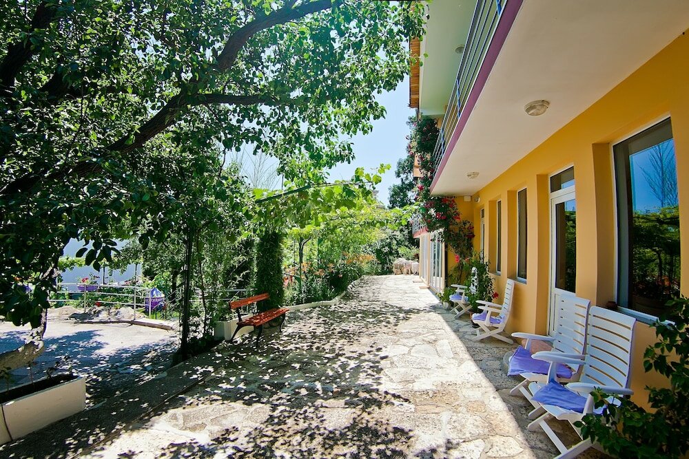 Фото Villa Sequoia