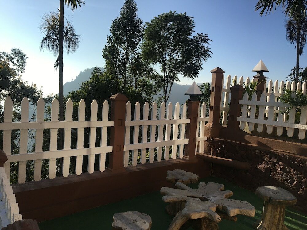 Фото Ella Red Rock