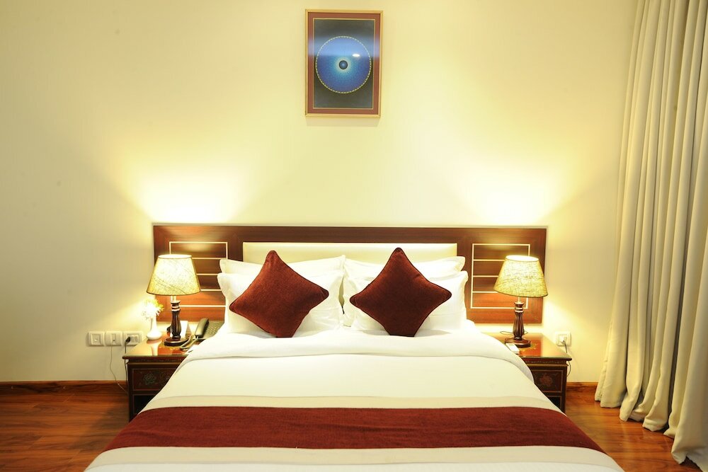 Фото Vannasut Hotel and SPA