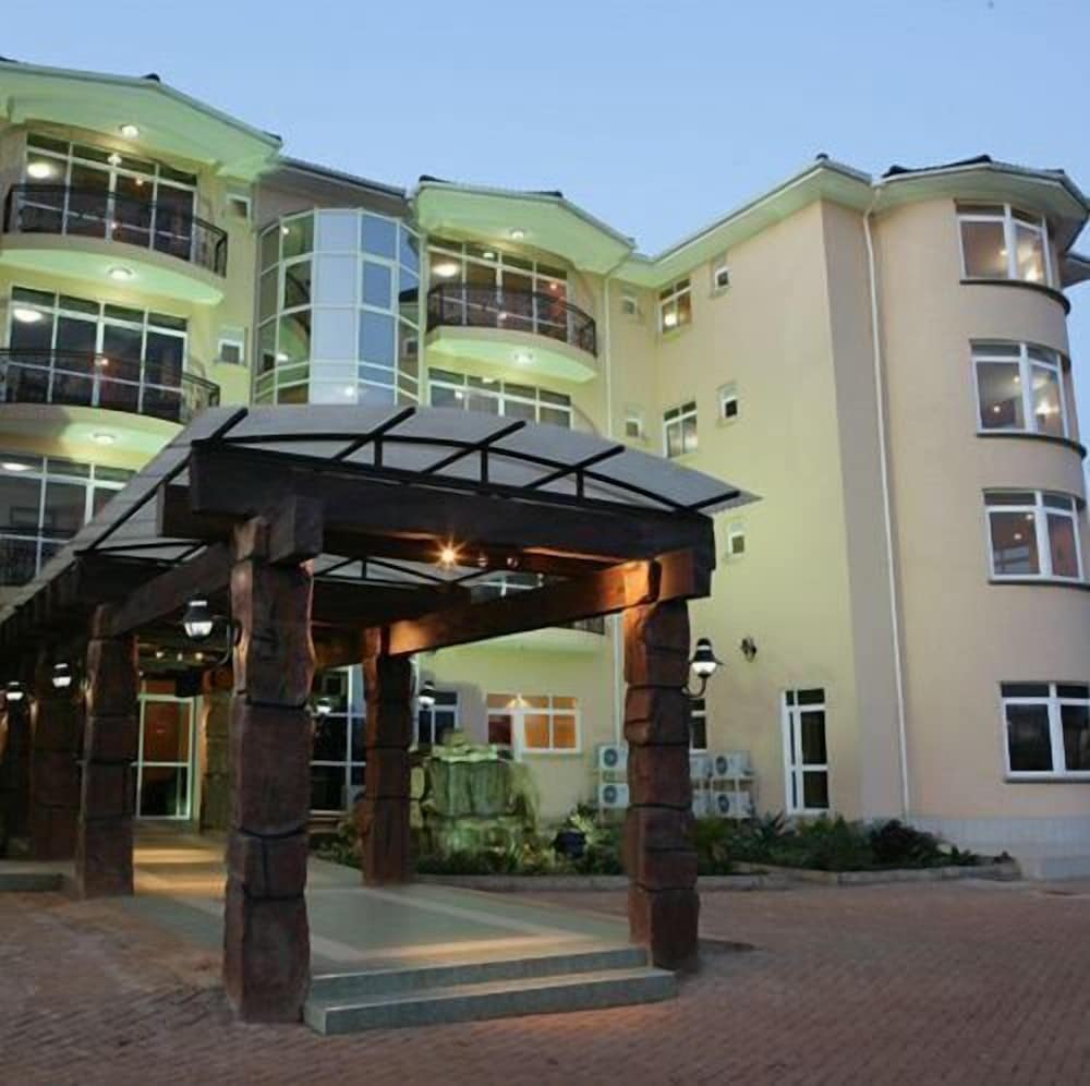 Фото отеля 1