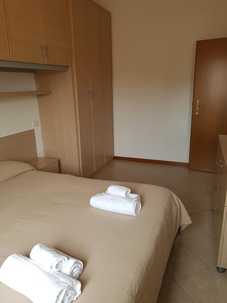 Фото Residence Uno Studio & Suites