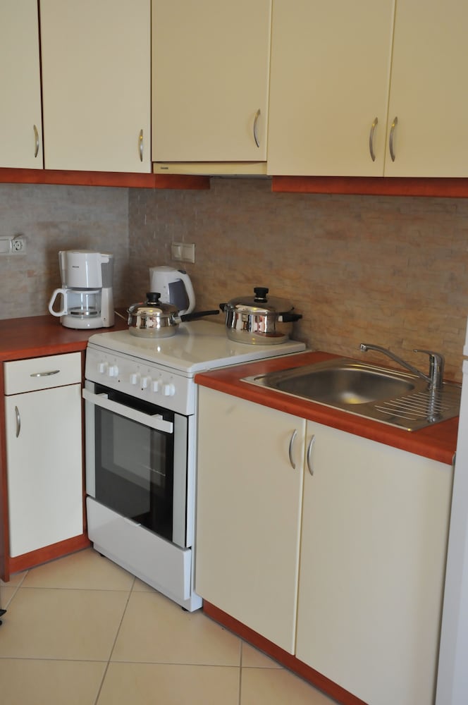 Фото Finiki Plaza