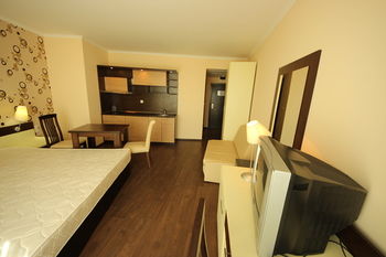 Фото Menada Apartments in Grand Hotel Sveti Vlas