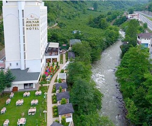 Гостиница Jolnar Garden Hotel в Мачке