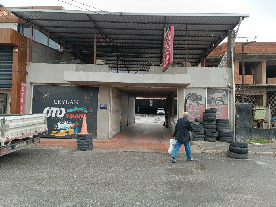 Car wash Ceylan Auto & Tire Repair, Izmir, photo