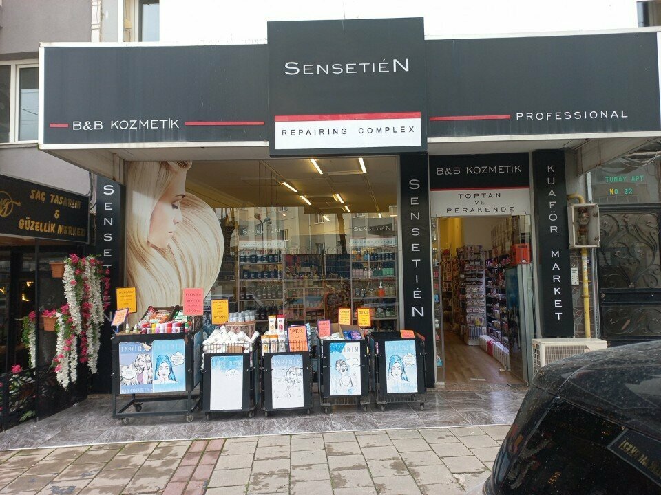 Perfume and cosmetics shop B&B Cosmetic, Izmir, photo