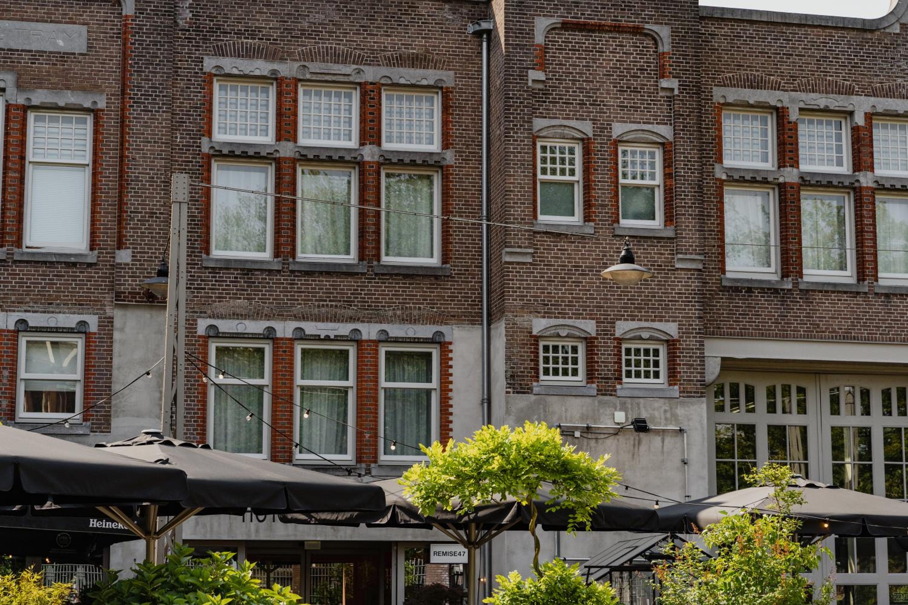 Фото Hotel De Hallen