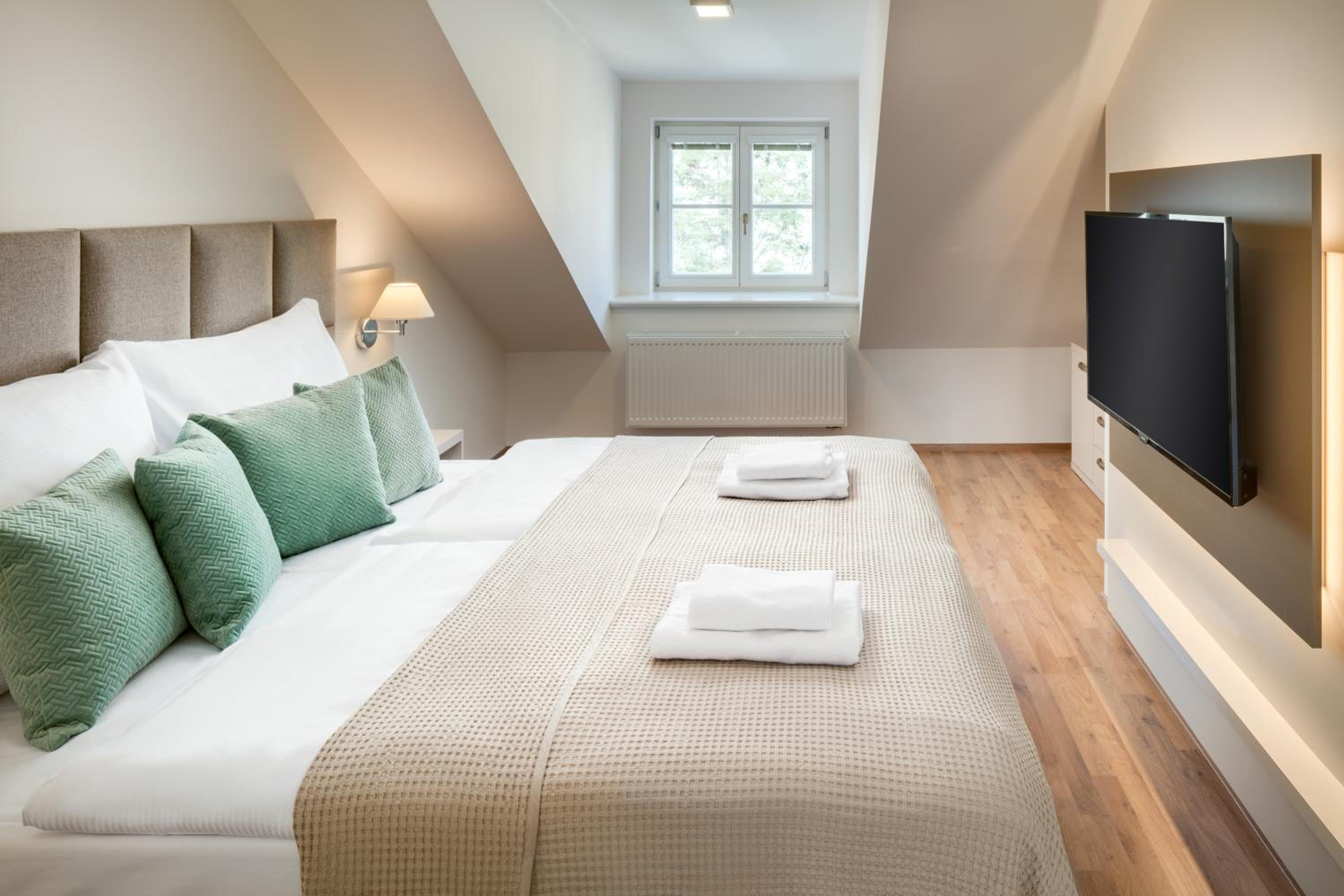 Фото Louren Apartments