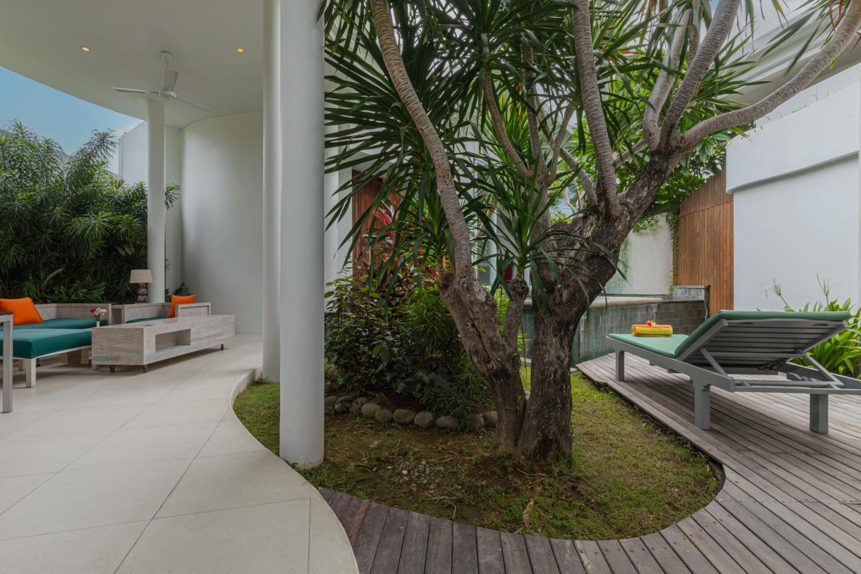 Фото Taman Mesari Luxury Villas-Seminyak