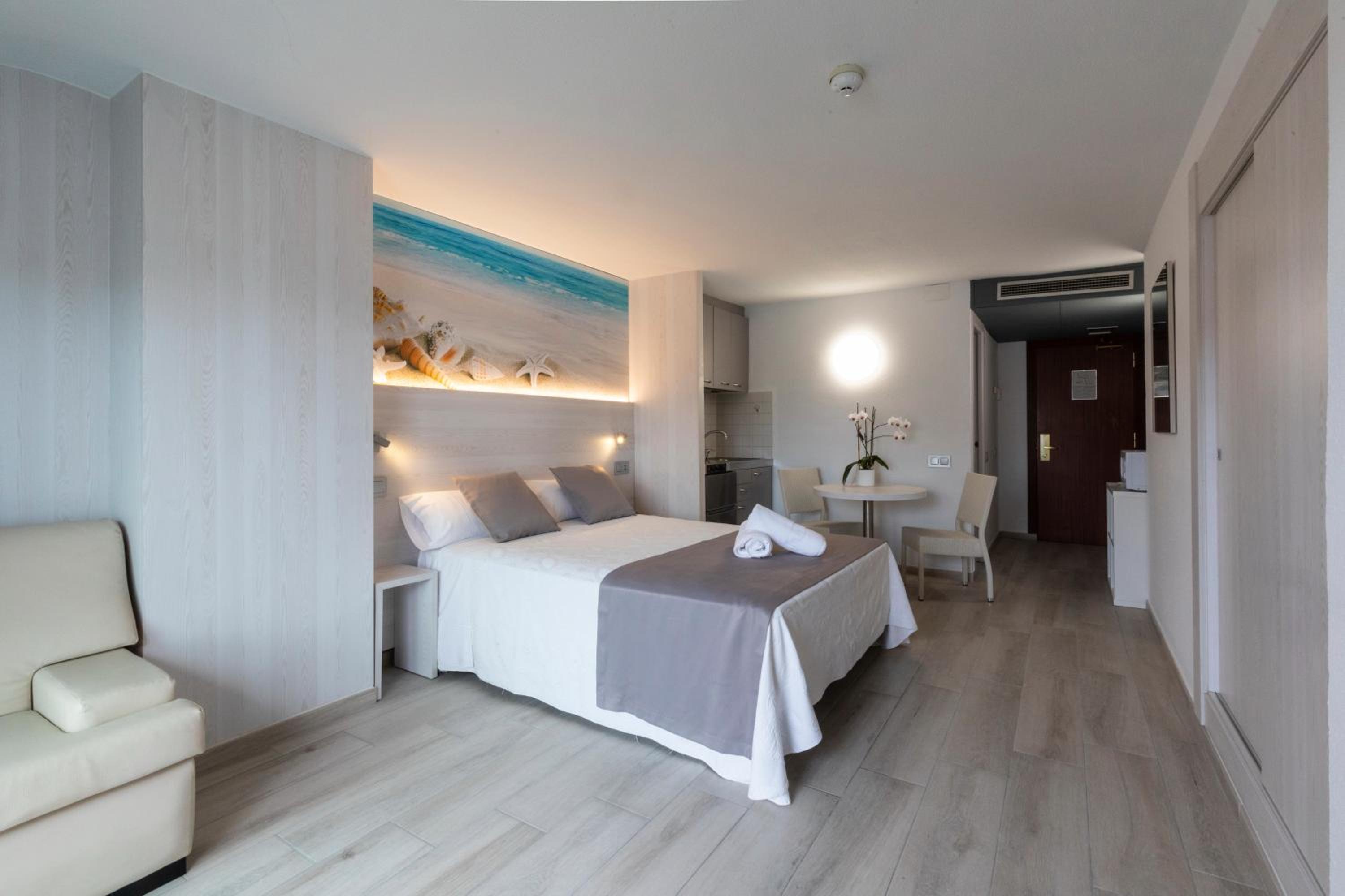 Фото Aparthotel Miami Park