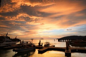 Гостиница Holiday Inn Express Kota Kinabalu City Centre