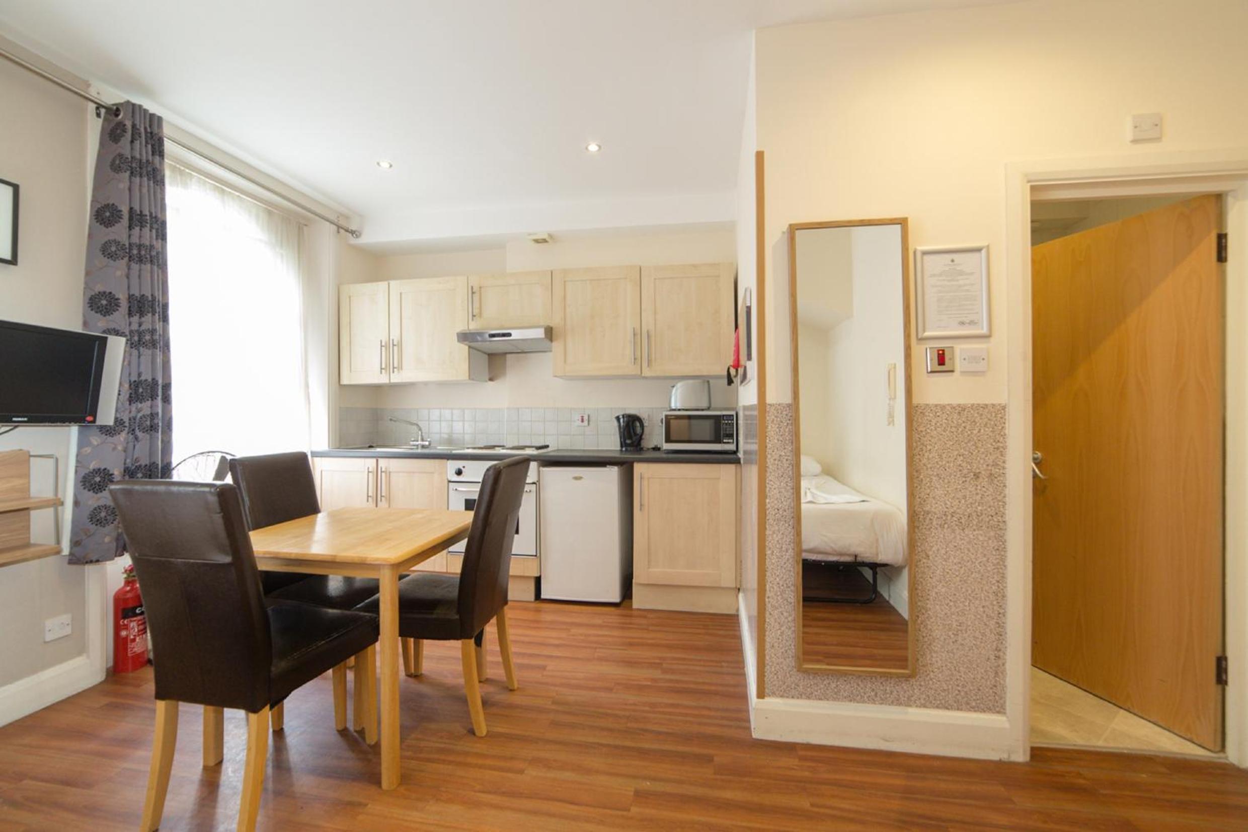 Фото Imperial Court Studios