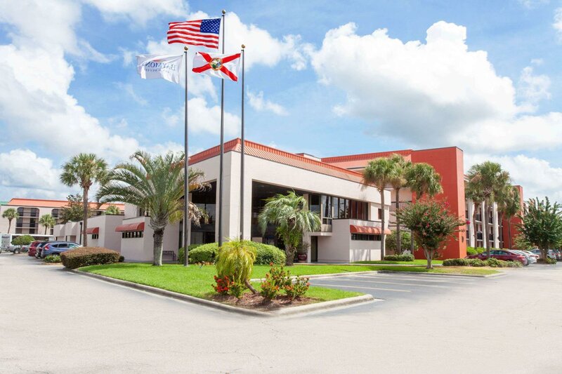 Гостиница Grand Hotel Orlando at Universal Blvd в Орландо