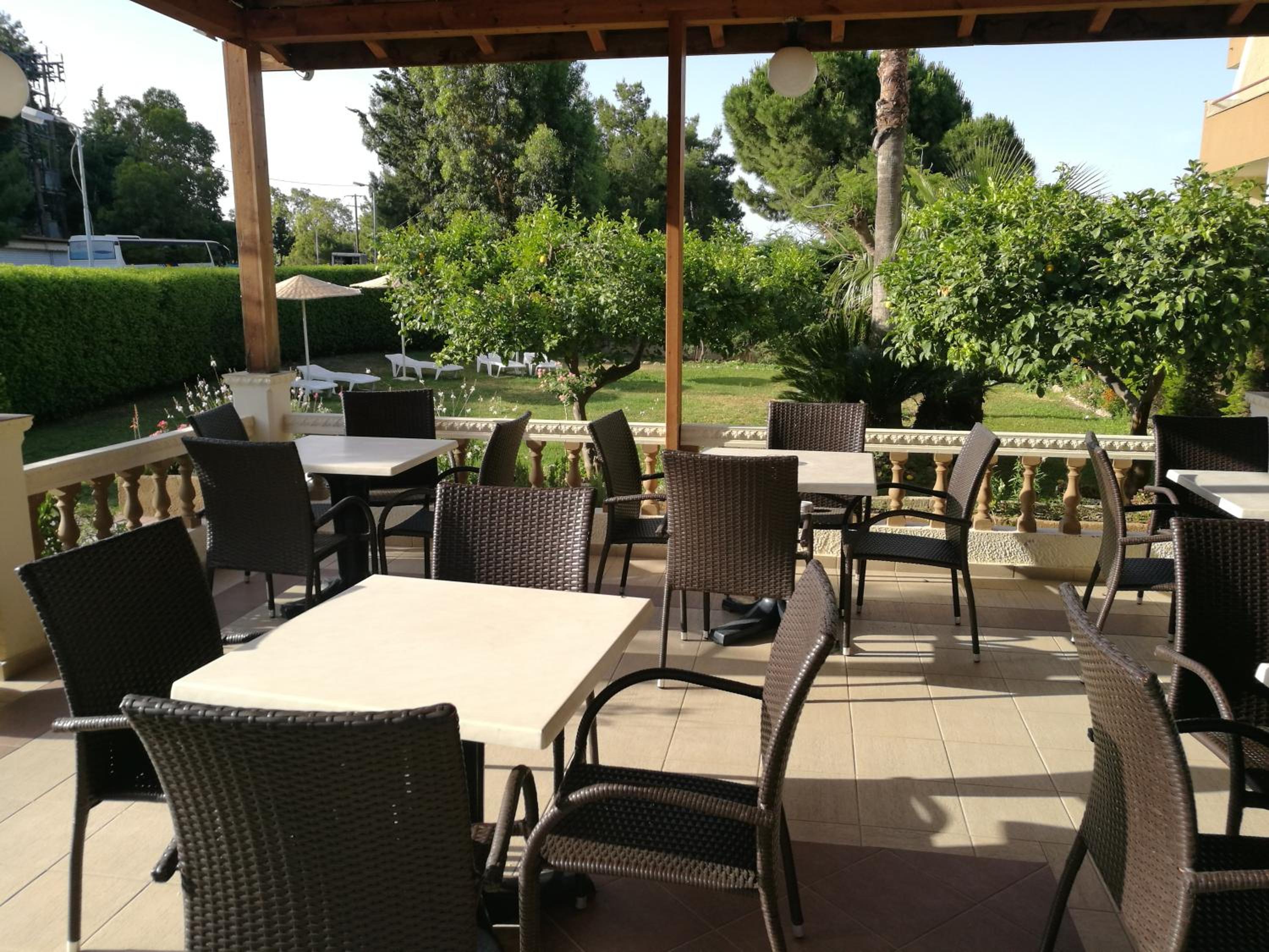 Фото Golden Days Hotel